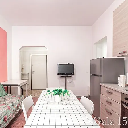 Gala158due Fair District Διαμέρισμα *