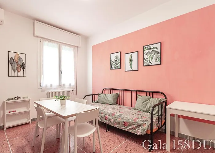 Gala158due Fair District