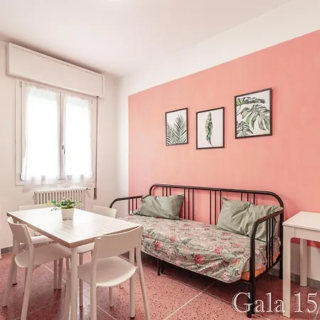 Gala158due Fair District